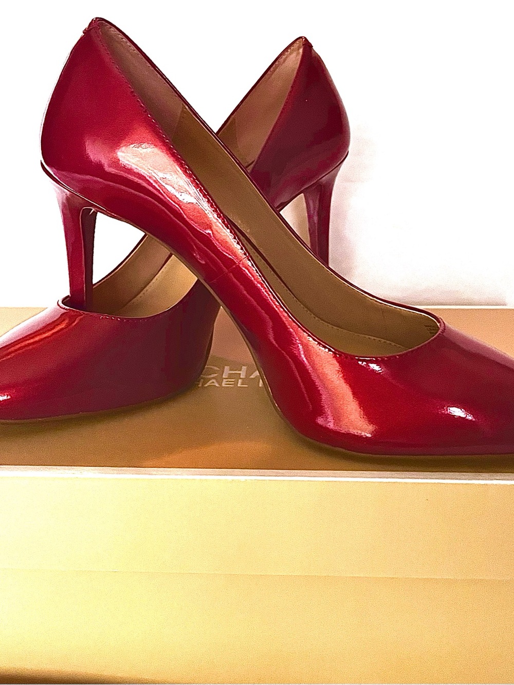 MICHAEL Michael Kors Shiny Cherry Red Ashby Flex Pumps women’s Size 9 New in Box